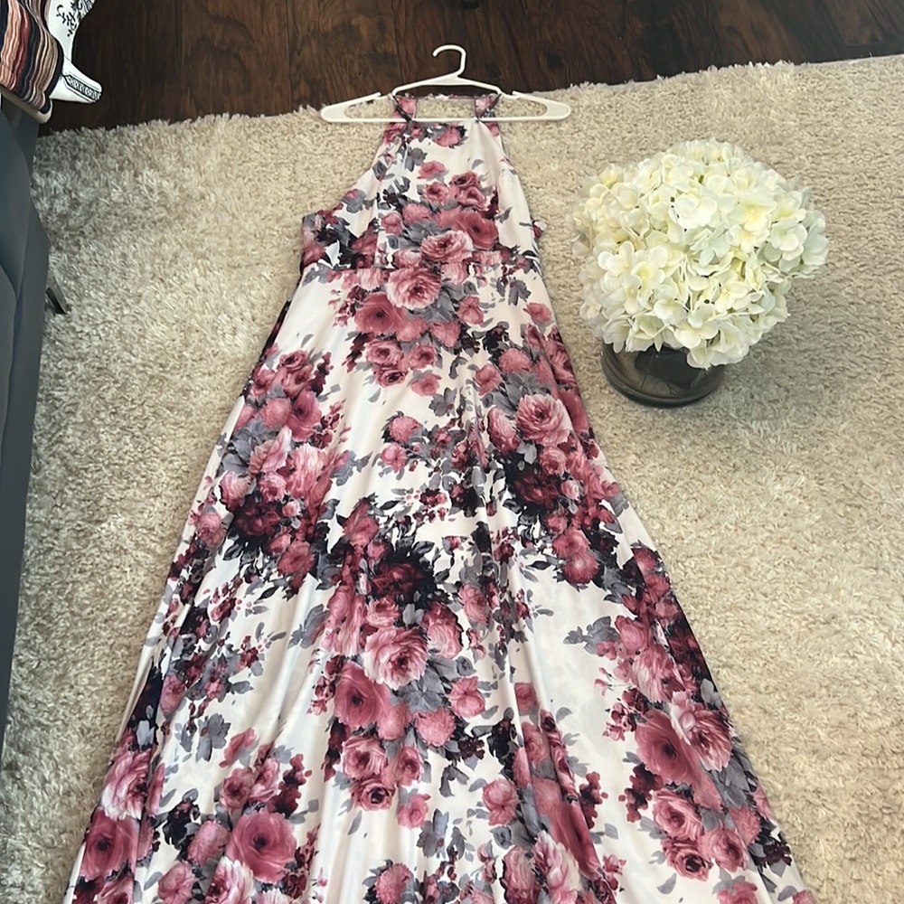 Long Dress - Picture 2 of 6